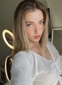 Фото проститутки Аня без предоплаты №2 в городе Хабаровск