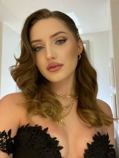 Фото проститутки Юля №1 в городе Хабаровск